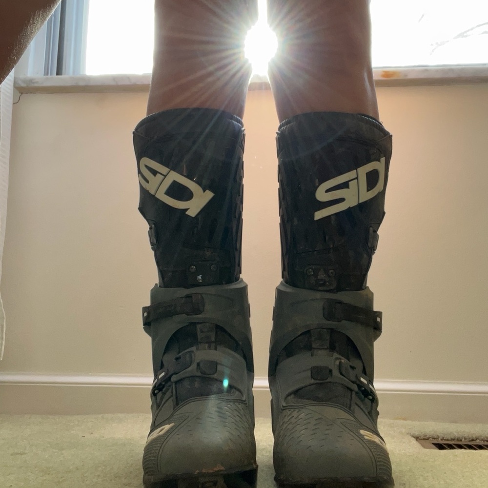 Moto boot